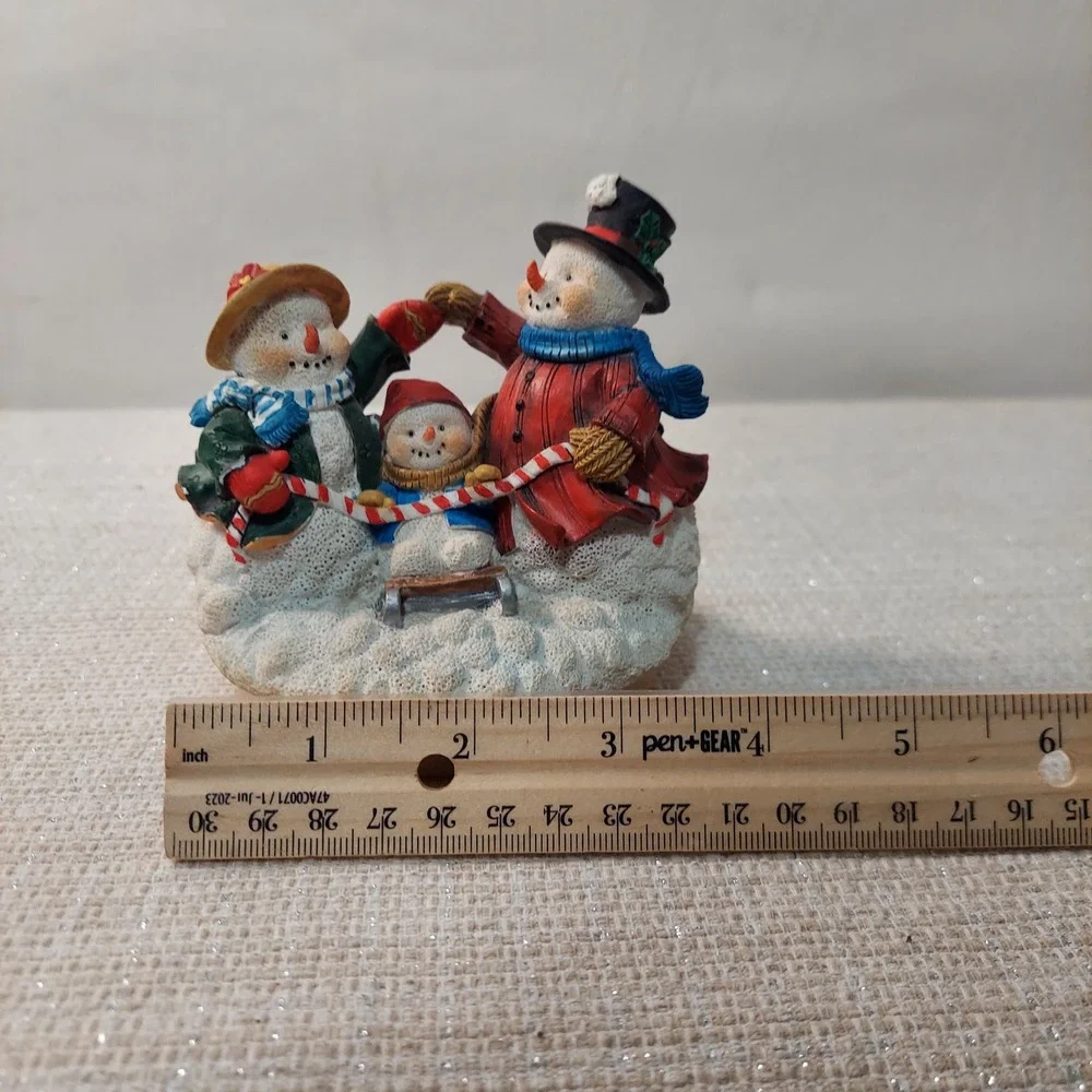 Vintage Snowman Family Jar Topper Christmas Decor Holiday Sledding 4.5 Inch‎